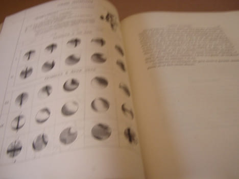 Minéralogie micrographique, Roches eruptives francaises,complet en 2 volumes texte et planches,relié avec Fossiles caractéristiques des terrains ...