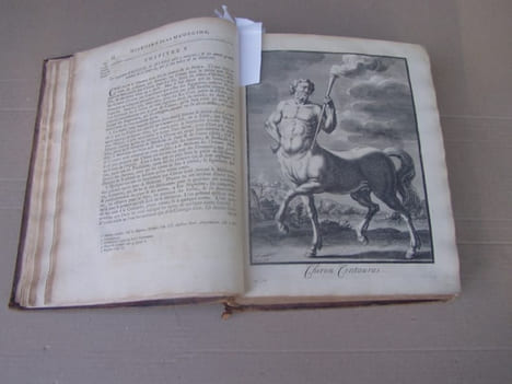 Histoire de la médecine, ou l'on voit l'origine & les progrés de cet art, de siecle en siecle; les sectes, qui s'y sont formees; les noms des ...
