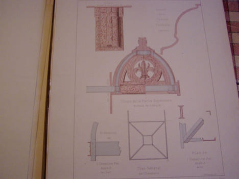 Nouveaux Modèles de Tombeaux. Par Raoul Brandon, Architecte, Professeur de la Ville de Paris, Premier prix en concours public, et E. Delrieu, ...