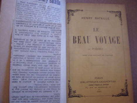 Le Beau Voyage - Poésies. Avec un portrait de l’auteur par lui-même.. BATAILLE, Henry.