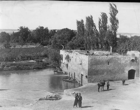LOT 8 photographies originales timbrées au dos Clovis Thevenet photographe Alep Syrie. Clovis Thevenet photographe Alep Syrie