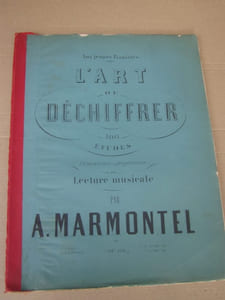 Aux jeunes pianistes : L'Art de déchiffrer a deux mains : 100 etudes élémentaires et progressives de Lecture musicale destinées à développer le sentiment de la mesure, de la mélodie et de l'harmonie,2é partie,de 51 a 99.
