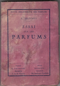 Essai sur les parfums.