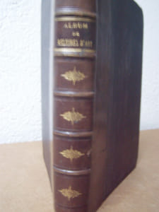Collection de La Croix-Laval. Album de cent soixante et onze (171) reproductions de reliures d'art exécutées sur des éditions de grand luxe par les meilleurs maîtres contemporains.