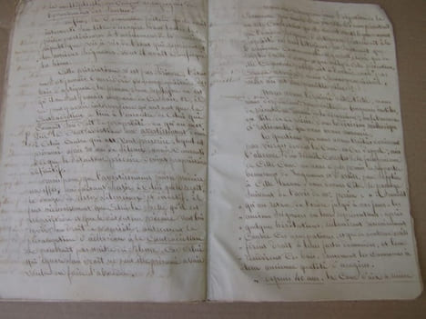 manuscrit : Precis pour les heritiers Athoron d'Artignosc, demandeurs par exploit du 25 mai 1856 contre la Commune d' Artignosc. Artignosc-sur-Verdon ...