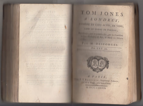 RECUEIL DE 7 PIECES de theatre XVIIIe. siécle dont des éditions originales : Voltaire / Hume, David (Pseud.) : Le Caffe ou L'Ecossaise, comedie. ...