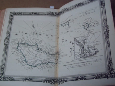 BRION DE LA TOUR L . Partie de la BRETAGNE. (32). carte coloriée encadrée d'une belle bordure gravée. BRION DE LA TOUR L .