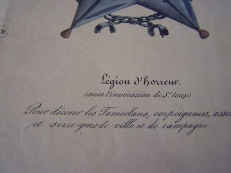 Grand crachat de l’ordre si vil de la perruque. (sous l’invocation de St Ignace) Pour les ventrus, les vendus, les sauteurs politiques, les ...