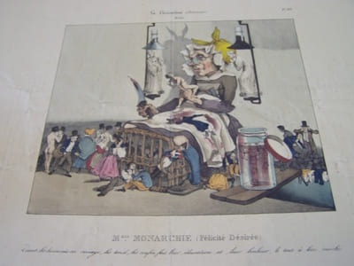 Melle Monarchie (Félicité Désirée) tient les hommes en sevrage, les tond, les coupe, fait leur éducation et leur bonheur, le tout à bon marché - Lithographie originale en couleur sur Velin blanc.