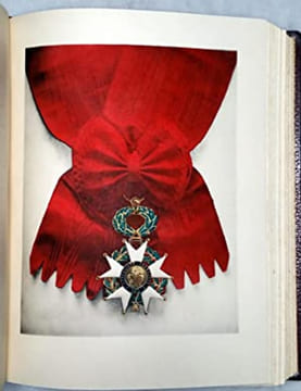 La légion d'Honneur, sa société d'entr'aide, son musée, l'Ordre souverain de Malte, les anciens ordres français de chevalerie.. RENAULT, Jules et ...