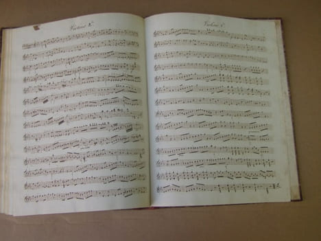 GUIBAL V.- Receuil de Partitions manuscrites pour violino secondo non paginé, arrangé en quatuor pour 2 violons alto et basse , partie violino ...