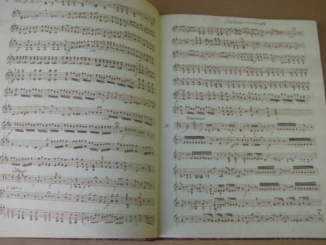 GUIBAL V.- Receuil de Partitions manuscrites pour violino secondo non paginé, arrangé en quatuor pour 2 violons alto et basse , partie violino ...