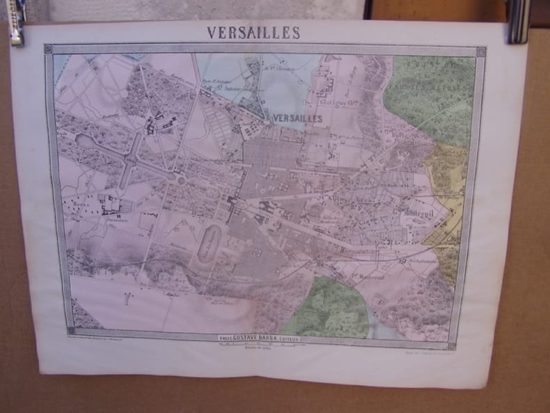 Versailles,,carte topographique couleurs sur double page dessin&eacute;e et grav&eacute;es par EHRARD, tir&eacute;e de l'Histoire des environs du nouveau Paris.. LA ...