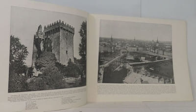 Portfolio de Photographies des villes, paysages et peintures célèbres, rassemblées sous la direction du distingué conférencier et voyageur John L. Stoddard contenant une collection rare et choisie des vues photographiques de la nature et de l'art du monde entier, reproduisant et décrivant les trésors les plus remarquables de l'Europe, de l'Asie, de l'Afrique, de l'Amérique du Nord et de l'Amérique du Sud, de l'Ancien et du Nouveau Monde.