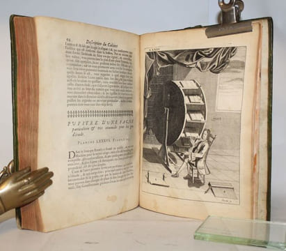 Recueil d'ouvrages curieux de Mathématique et de Mécanique ou Description du cabinet de Monsieur Grollier de Servière.. GROLLIER DE SERVIERE ...