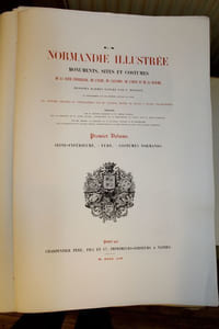 La Normandie illustrée, monuments sites et costumes de la seine-inférieure, de l'Eure, du Calvados et de la Manche.