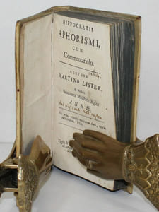 Hippocratis Aphorismi cum Commentariolo . Auctore Martin Lister, E'Medicis Serenessimae Majestatis Reginae Annae.
