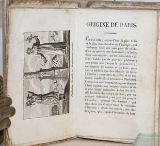 Vues de Paris, en miniature, Formant une collection de trente-cinq gravures représentant Paris dans son origine, le costumes civil, militaires, religieux, etc., des Gaulois; la vue de tous les beaux monuments ...