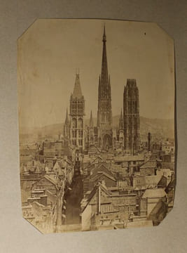 Vue de la cathédrale de Rouen prise depuis la tour du Gros-Horloge.. [PHOTOGRAPHIE] NEURDEIN.