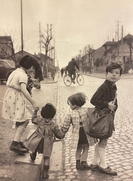 La banlieue de Paris.. CENDRARS (Blaise) / DOISNEAU (Robert)