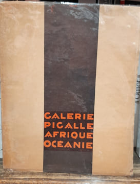 Galerie Pigalle Afrique Océanie. Exposition d'art africain, d'art océanien Galerie Pigalle.. FAUCHET (Raymond), Tristan Tzara et Charles Ratton.