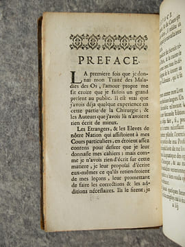 TRAITE DES MALADIES DES OS, DANS LEQUEL ON A REPRESENTE LES APPAREILS ET LES MACHINES QUI CONVIENNENT A LEUR GUERISON, PAR JEN-LOUIS PETIT, DE ...