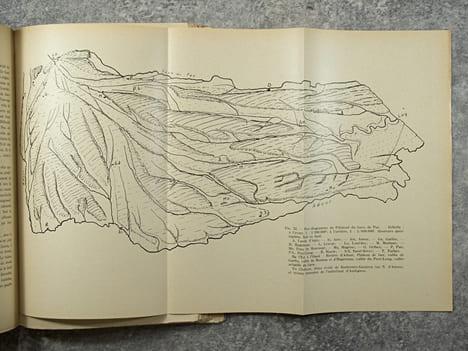 LE PIEMONT DES PYRENEES FRANCAISES. CONTRIBUTION A L’ETUDE DES RELIEFS DE PIEMONT. OUVRAGE PUBLIE AVEC LE CONCOURS DE L’EDUCATION NATIONALE. . ...