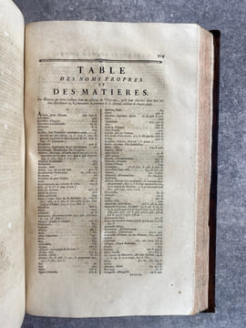 BIBLIOTHEQUE ORIENTALE, OU DICTIONNAIRE UNIVERSEL, CONTENANT GENERALEMENT TOUT CE QUI REGARDE LA CONNOISSANCE DES PEUPLES DE L’ORIENT; LEURS HISTOIRES ...