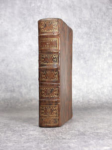 NOUVEAU COMMENTAIRE SUR L'ORDONNANCE DU COMMERCE DU MOIS DE MARS 1673. PAR M * * * CONSEILLER AU PRESIDIAL D'ORLEANS. NOUVELLE EDITION, CORRIGEE & AUGMENTEE.