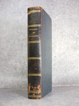 MEMOIRES ET CORRESPONDANCE INEDITS, PUBLIES SUR LES MANUSCRITS AUTOGRAPHES DEPOSES CHEZ L'EDITEUR, ET PRECEDES D'UN FAC-SIMILE. . DUMOURIEZ ...