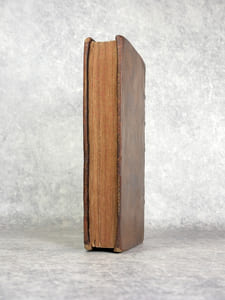 LES MOEURS DES ISRAELITES, PAR Me CLAUDE FLEURY, PRETRE, ABBE DU LOC-DIEU, SOUS-PRECEPTEUR DE MONSEIGNEUR LE DUC DE BOURGOGNE, DE MONSEIGNEUR LE DUC D'ANJOU, & DE MONSEIGNEUR LE DUC DE BERRY. DERNIERE EDITION.
