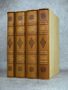 LES POEMES EPIQUES. GIRART DE ROUSSILLON. LES QUATRE FILS AIMON. LA CROISADE ALBIGEOISE. GUILLAUME D'ORANGE. ILLUSTRATIONS ORIGINALES DE FONTANAROSA.   