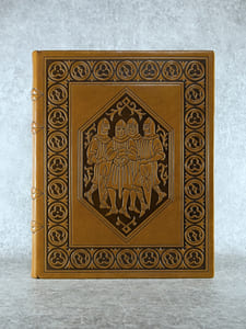 LES POEMES EPIQUES. GIRART DE ROUSSILLON. LES QUATRE FILS AIMON. LA CROISADE ALBIGEOISE. GUILLAUME D'ORANGE. ILLUSTRATIONS ORIGINALES DE FONTANAROSA.   