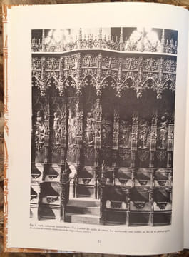 LE MONDE CACHE DES MISERICORDES. SUIVI DU REPERTOIRE DE 400 STALLES D'EGLISE EN FRANCE. TEXTE TRADUIT DE L'ANGLAIS PAR SOLANGE SCHNALL.. KRAUS DOROTHY ...