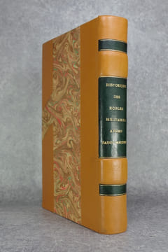 SAINT MAIXENT. HISTORIQUE DE L'ECOLE MILITAIRE DE L'INFANTERIE ET DES CHARS DE COMBAT. AVORD 1873-1879. SAINT-MAIXENT 1881-1927.. undefined