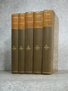 TRADITIONS ET SOUVENIRS, OU MEMOIRES TOUCHANT LE TEMPS ET LA VIE DU GENERAL AUGUSTE COLBERT (1793-1809), PAR N.-J. COLBERT, MARQUIS DE CHABANAIS (SON FILS).