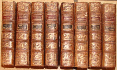 NOUVEAU DICTIONNAIRE HISTORIQUE; OU HISTOIRE ABREGEE DE TOUS LES HOMMES QUI SE SONT FAIT UN NOM PAR DES TALENS, DES VERTUS, DES FORFAITS, DES ERREURS, ...