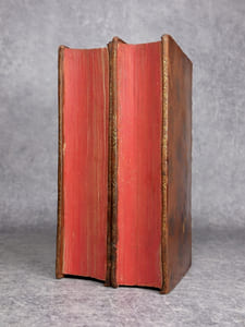 HISTOIRE DU DROIT PUBLIC ECCLESIASTIQUE FRANCOIS, OU L’ON TRAITE DE SA NATURE, DE SON ETABLISSEMENT, DE SES VARIATIONS & DES CAUSES DE SA DECADENCE. ON Y A JOINT QUELQUES DISSERTATIONS SUR LES ARTICLES LES PLUS IMPORTANTS & LES PLUS CONTESTES. PAR M. D. B. 