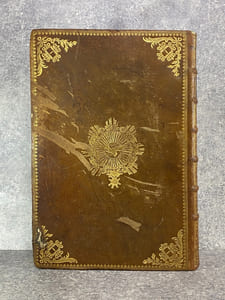CATALOGUE DES CHEVALIERS, COMMANDEURS ET OFFICIERS DE L’ORDRE DU S. ESPRIT, AVEC LEURS NOMS & QUALITES, DEPUIS L’INSTITUTION JUSQU’A PRESENT.