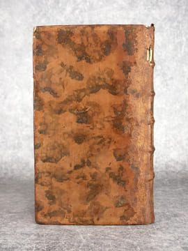 NOUVEAU COMMENTAIRE SUR L'EDIT DU MOIS D'AVRIL 1695, CONCERNANT LA JURIDICTION ECCLESIASTIQUE. PAR M * * * CONSEILLER AU PRESIDIAL D'ORLEANS. NOUVELLE ...