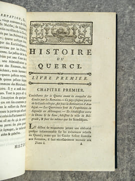 HISTOIRE POLITIQUE, ECCLESIASTIQUE ET LITTERAIRE DU QUERCI. PAR M. DE CATHALA-COTURE, AVOCAT EN PARLEMENT, CONTINUEE PAR M.** MEMBRE DE PLUSIEURS ...