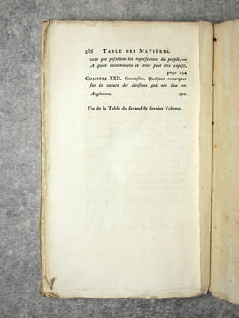 CONSTITUTION DE L’ANGLETERRE, OU ETAT DU GOUVERNEMENT ANGLAIS, COMPARE AVEC LA FORME REPUBLICAINE & AVEC LES AUTRES MONARCHIES DE L’EUROPE. PAR M DE ...