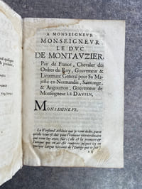LES QUINZE LIVRES DES DEIPNOSOPHISTES D’ATHENEE, DE LA VILLE DE NAUCRATE D’EGYPTE, ECRIVAIN D’UNE ERUDITION CONSOMMEE, & PRESQUE LE PLUS SCAVANT DES GRECS. OUVRAGE DELICIEUX. AGREABLEMENT DIVERSIFIE & REMPLI DE NARRATIONS SCAVANTES SUR TOUTES SORTES DE MATIERES & DE SUJETS. TRADUIT POUR LA PREMIERE FOIS EN FRANCOIS, SANS L’AVOIR JAMAIS ESTE EN QUELQUE LANGUE VULGAIRE QUE CE SOIT SUR LE GREC ORIGINAL, APRES LES VERSIONS LATINES DE NATALIS COMES DE PADOUE, & DE JACQUES D’ALECHAMP DE CAEN MEDECIN FAMEUX.