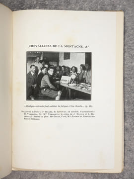 ONZE JOURS AUX PYRENEES CENTRALES, RACONTES ET ILLUSTRES PAR LES CONGRESSISTES DE LA REUNION GENERALE DU CLUB ALPIN FRANCAIS 1934. . undefined