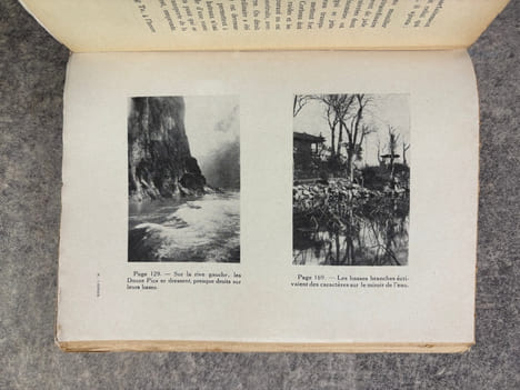 UN MIROIR CHINOIS (A TRAVERS LA CHINE INCONNUE). TRADUIT DE L’ANGLAIS PAR MAURICE THIERY. 8 PLANCHES HORS-TEXTE ET 1 CARTE. . AYSCOUGH FLORENCE.