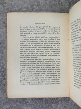 UN MIROIR CHINOIS (A TRAVERS LA CHINE INCONNUE). TRADUIT DE L’ANGLAIS PAR MAURICE THIERY. 8 PLANCHES HORS-TEXTE ET 1 CARTE. . AYSCOUGH FLORENCE.