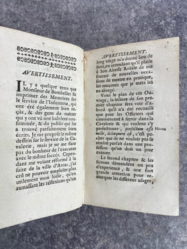 LE SERVICE ORDINAIRE ET JOURNALIER DE LA CAVALERIE EN ABREGE. DEDIE A MONSEIGNEUR LE DUC DE CHARTRES. PAR M. LECOQMADELEINE, LIEUTENANT-COLONEL DE ...
