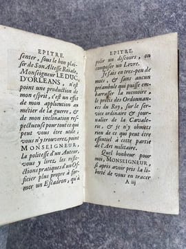 LE SERVICE ORDINAIRE ET JOURNALIER DE LA CAVALERIE EN ABREGE. DEDIE A MONSEIGNEUR LE DUC DE CHARTRES. PAR M. LECOQMADELEINE, LIEUTENANT-COLONEL DE ...
