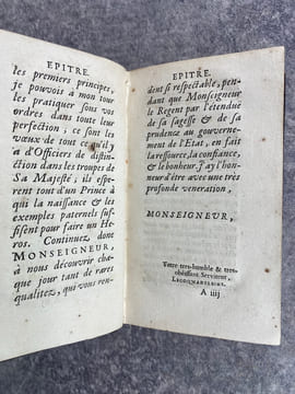 LE SERVICE ORDINAIRE ET JOURNALIER DE LA CAVALERIE EN ABREGE. DEDIE A MONSEIGNEUR LE DUC DE CHARTRES. PAR M. LECOQMADELEINE, LIEUTENANT-COLONEL DE ...