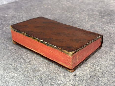 ESSAI SUR LA CONFORMITE DE LA MEDECINE DES ANCIENS ET DES MODERNES, OU COMPARAISON ENTRE LA PRATIQUE D'HIPPOCRATE, GALIEN, SYDENHAM & BOERHAAVE, DANS ...